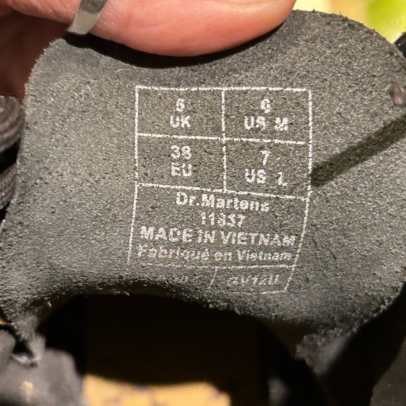 Dr. Martens 10 holes 🖤 - Picture 4 of 4